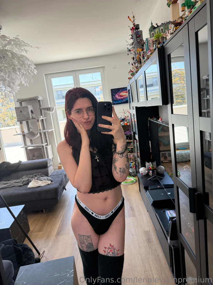 I m baaaaack sorry for being gone for a while but live has been 