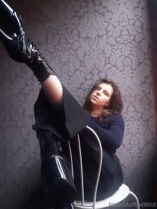 I love challenging myself with the limited space and materials i have part 9