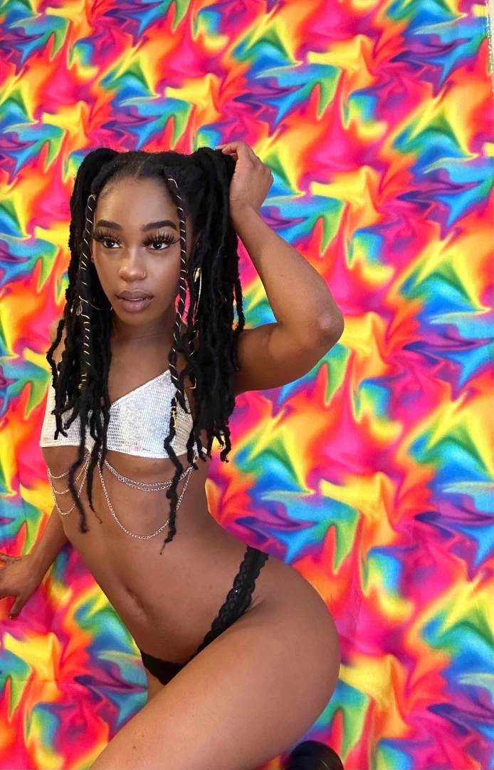 Hey babe i ve recorded my favourite outfits thought i should show you part 1 