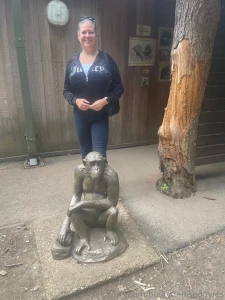 Fun little pic from a trip to the zoo