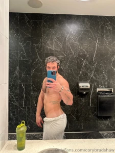 Feeling horny and gonna make some content this weekend what do you