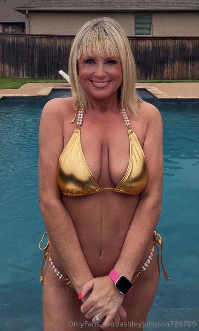 See under the bikini at sexkitten7897 