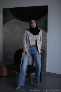 Elegance is not about being noticed it s about being remembered it s