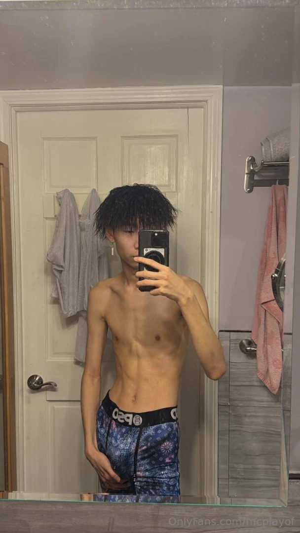 Wyd if i show up in front of your door like this 