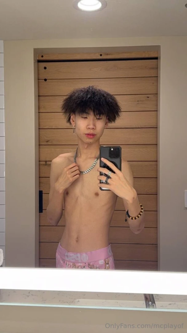 Touch my body part 162 