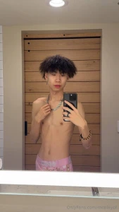 Touch my body part 162