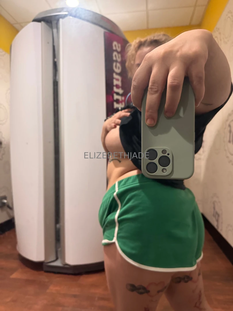 Who wants to cummm work me out 