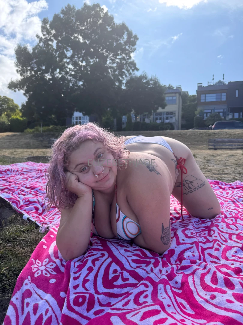 I wish someone would fuck me at the beach 