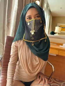 Do you like it when i keep it bare