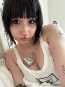 How do i look in white part 17