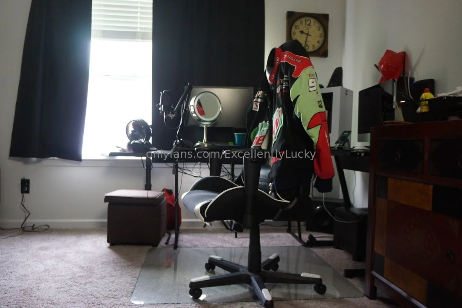 Email me at excellentlylucky gmail com if you want my jacket i need 