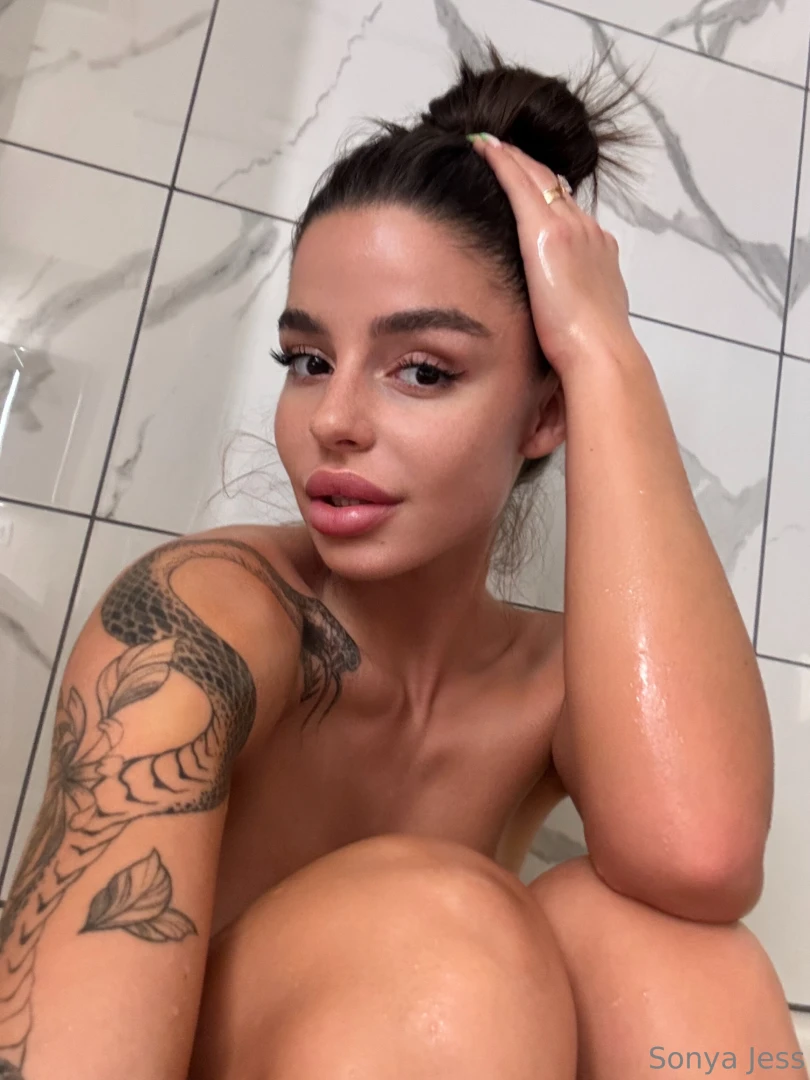 Looking for someone skillful to scratch my back 