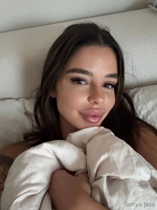 Gooood morning still so sleepy just opened my little eyes