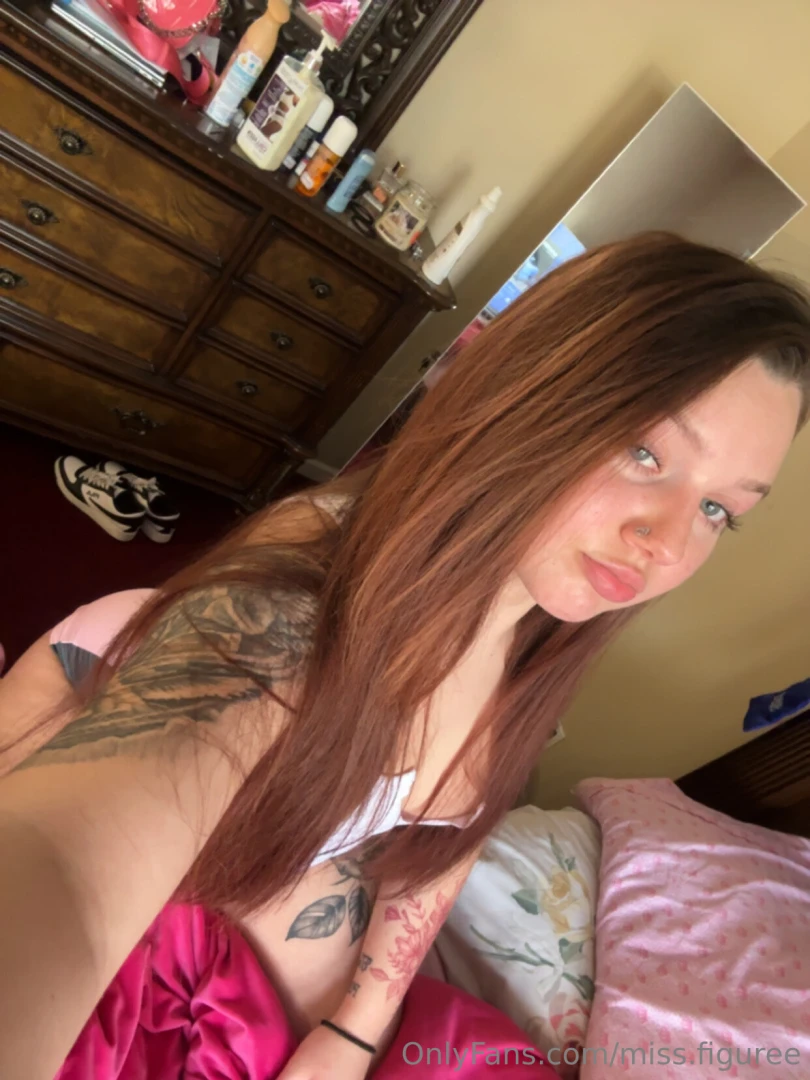 You look like you need a little distraction good thing i m here hmu 