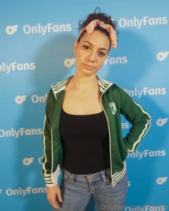 Here are some pics from the only fans stand up taping my episode will