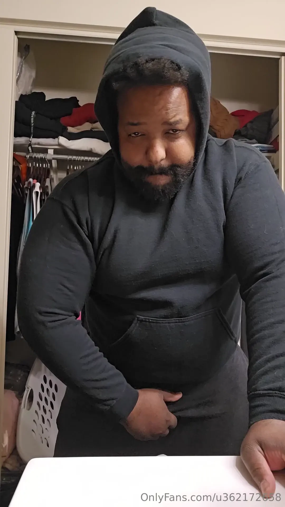 Watch me bulge stroke and blow a hot load through my pants 