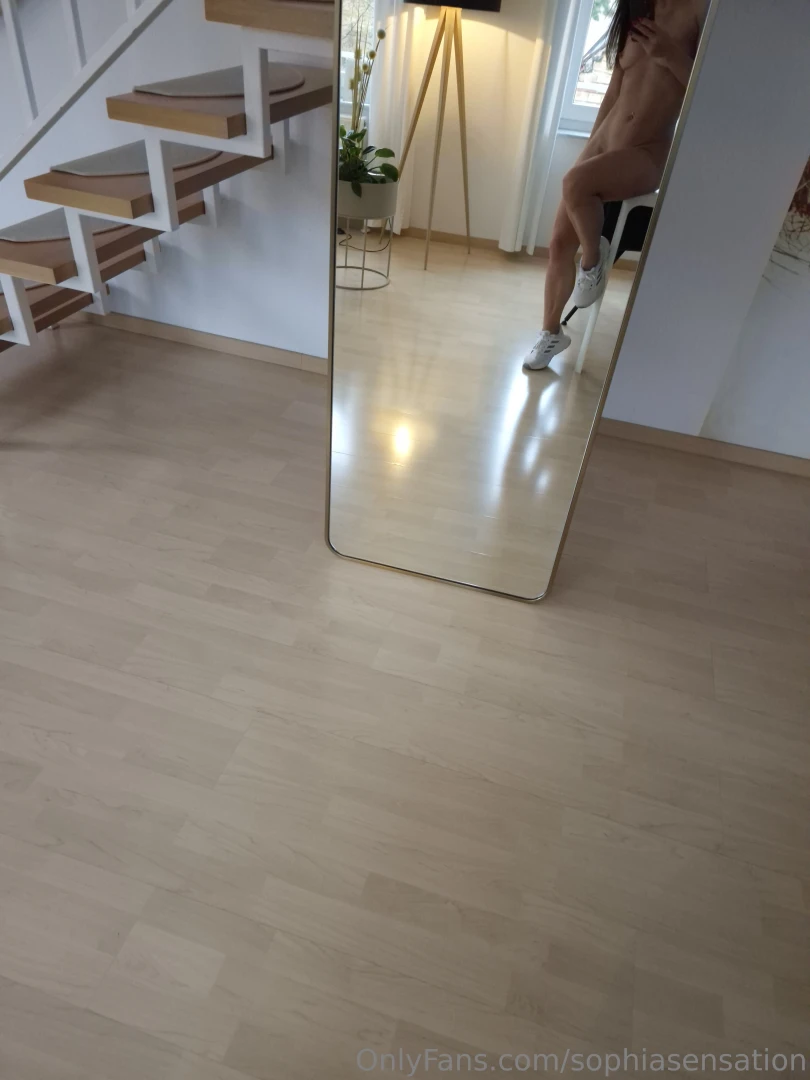 Wie findest du mich in sneaker 