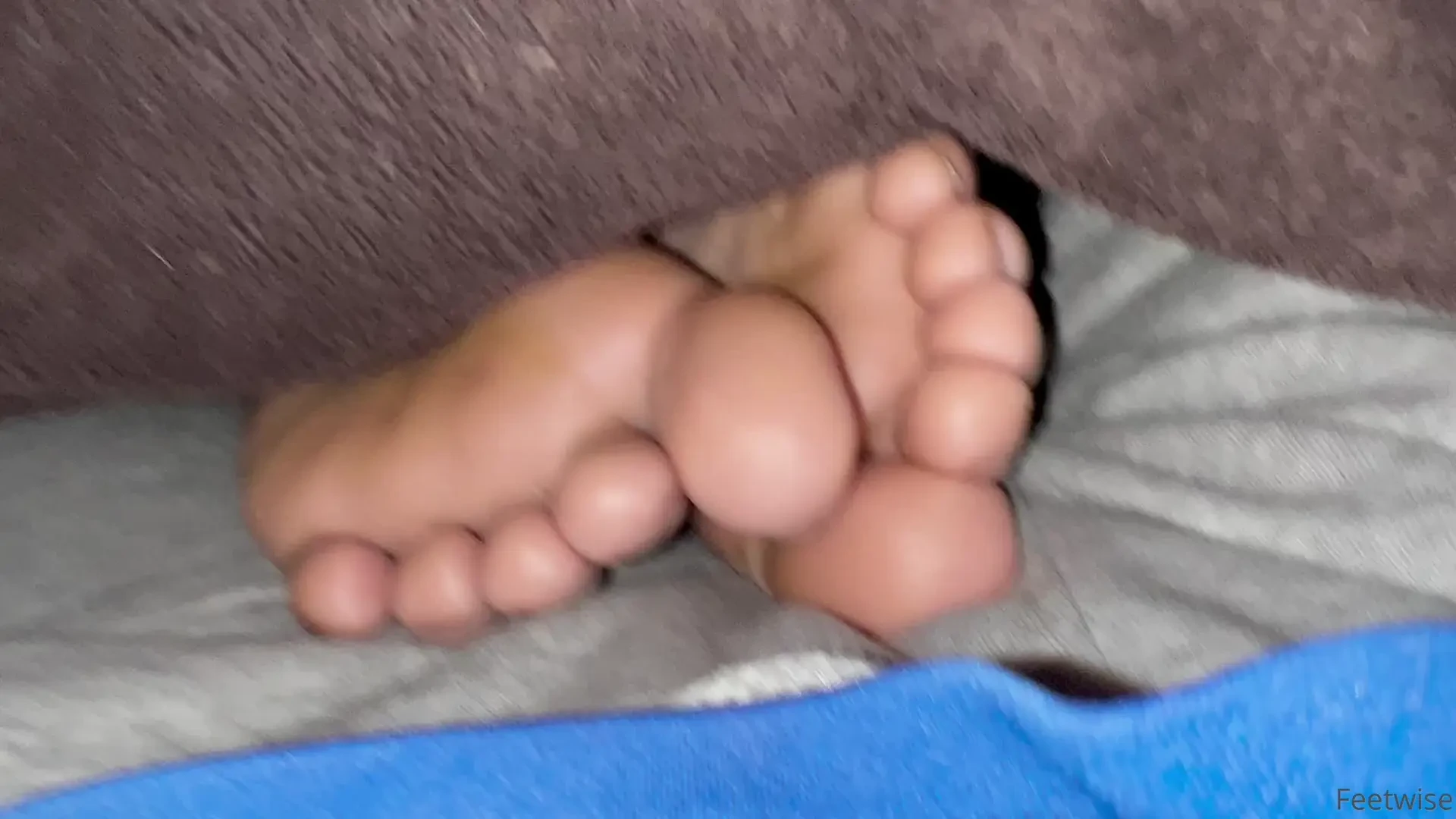 My str8 friend came over to smoke chill and watch a movie part 1 