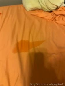 Cum with me i made a mess of the bed