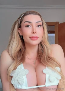 I m not the love of your life but i m your best subscription part 2