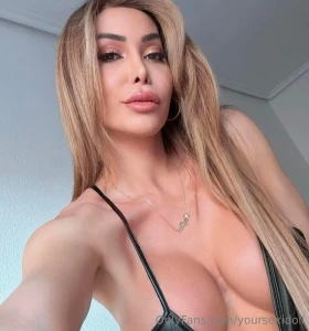 Looking for something exclusive i m the answer