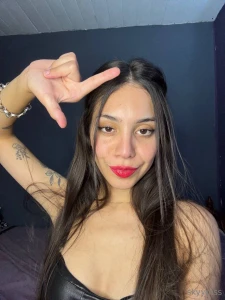 The way to my heart and pussy is money so send it loser