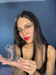 Choose one im going to caged you part 1