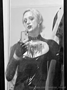 I have a new photoshoot coming soon but i just finished a fun artsy part 6