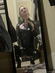 I have a new photoshoot coming soon but i just finished a fun artsy