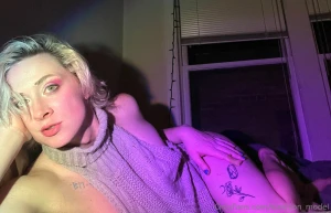 Big thanks to the fan who got me this sweater hope you like the