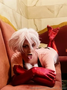 Feet nobody gets those for free