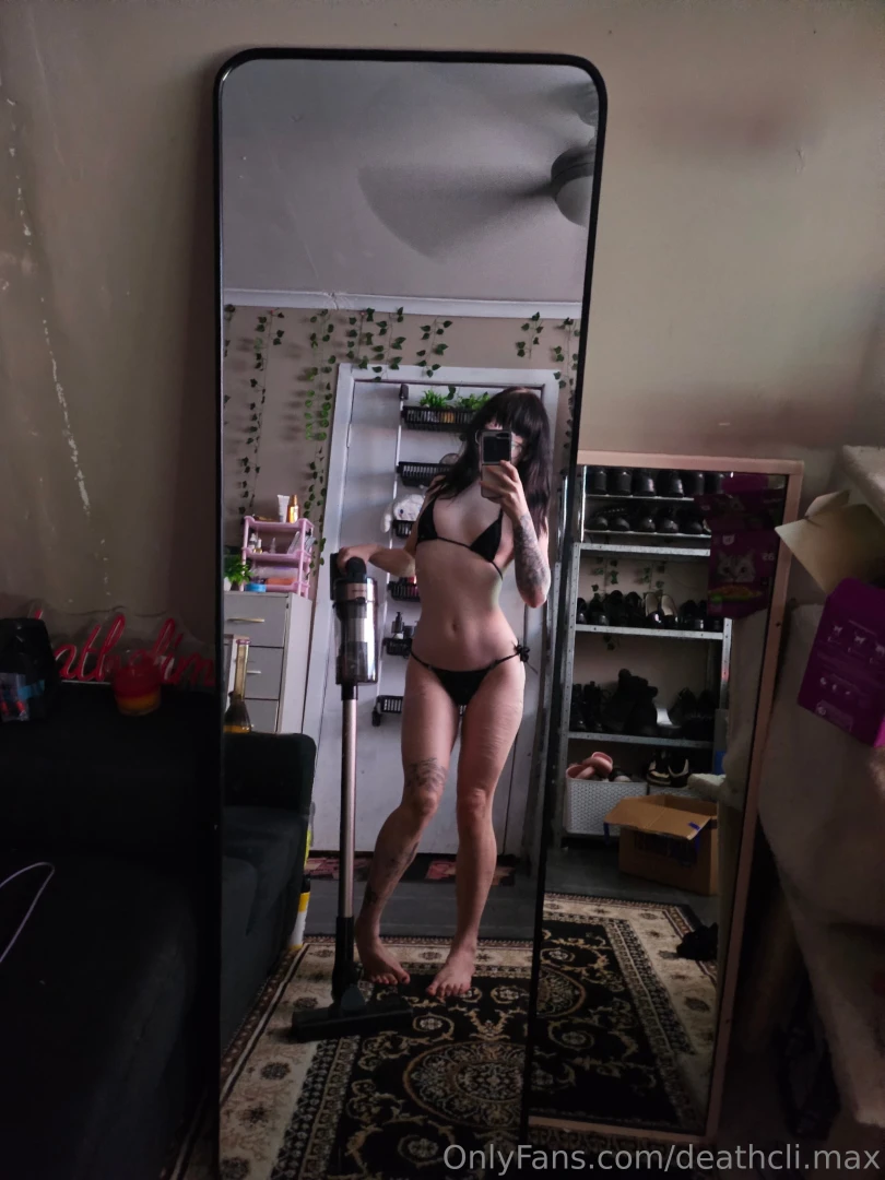 Which outfit should i wear to clean ur place lt 33 part 1 