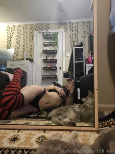 Swipe for my belly would u raspberry it part 1