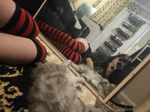 Swipe for my belly would u raspberry it