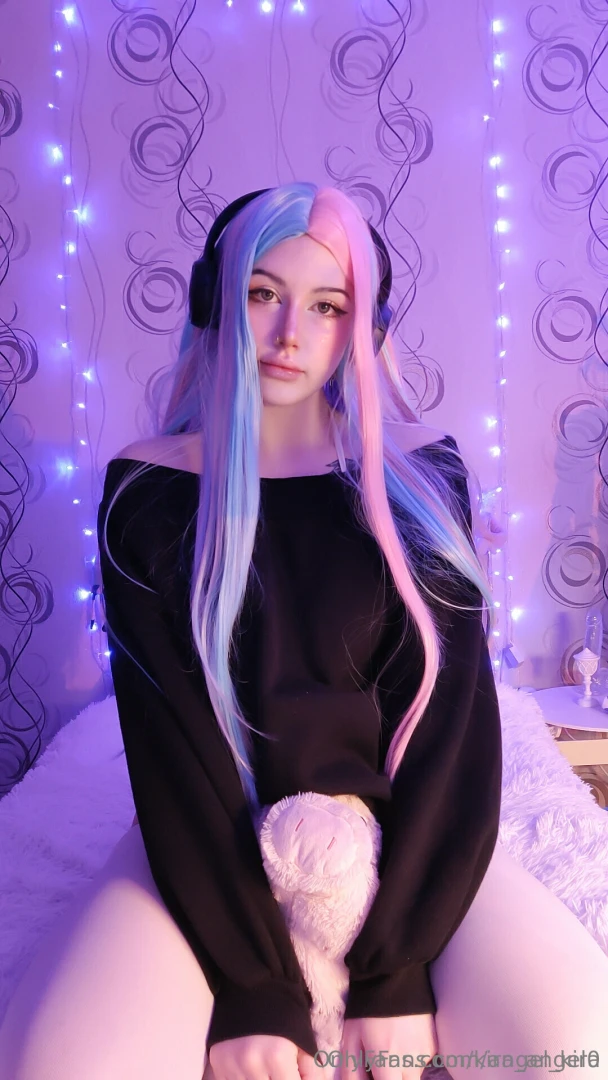 The weather here today is kind of moody honestly it s even chilly to 