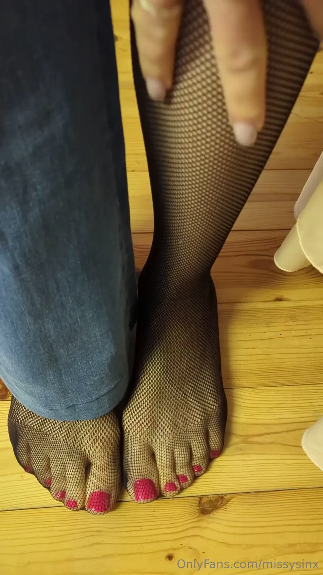 Just a cute nails in fishnets 