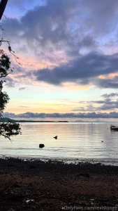 The sunset s not the only thing serving looks tonight