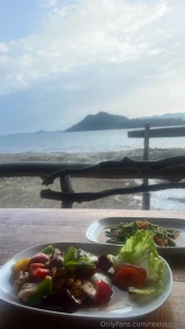 Breakfast by the ocean but i m the one serving the cravings sun on my