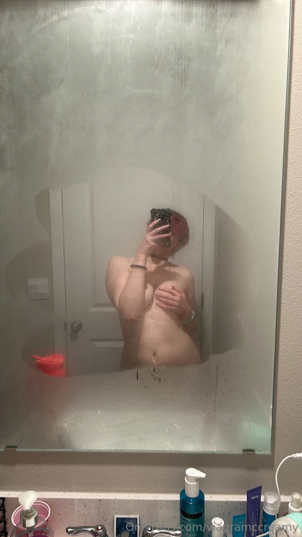 So bored of life rn after shower pics tho part 2 