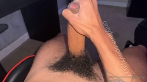 Couldn t help myself during work had to rub one out really quick my