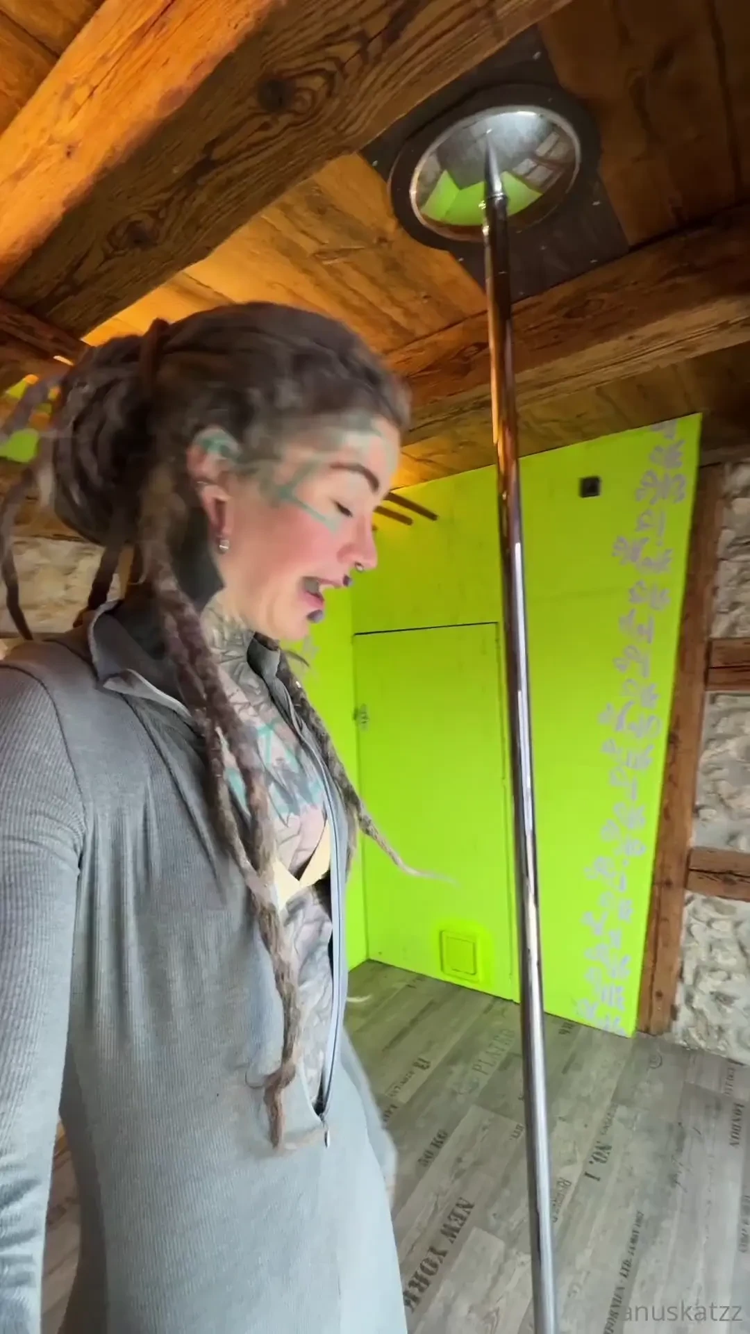 Wait for the end i will dance for you 