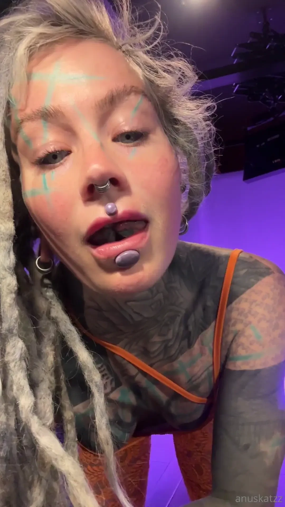 Dont be shy take a seat and let explore a wonderful world together lt 