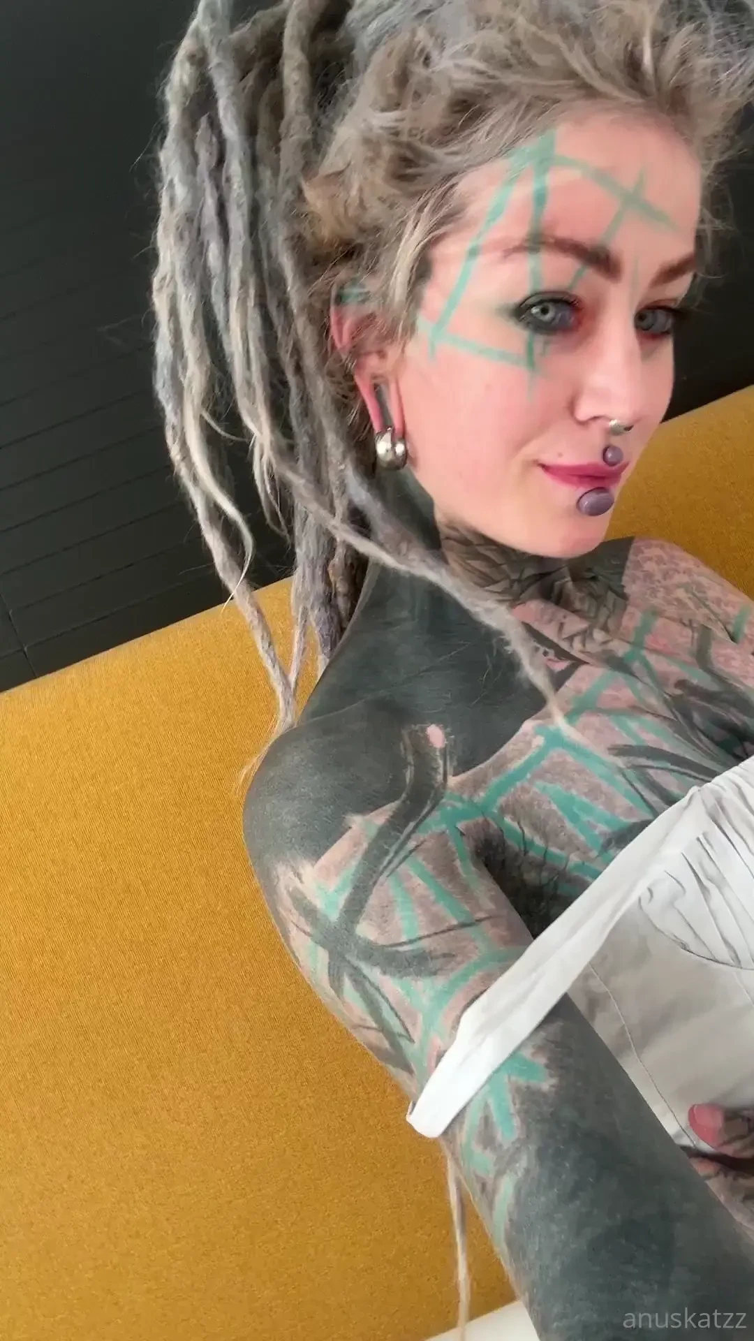 No filter thihi - love to flirt with you and i have some chocolate on 