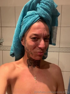 Just got out of the shower feeling fresh taking a shower with you part 1