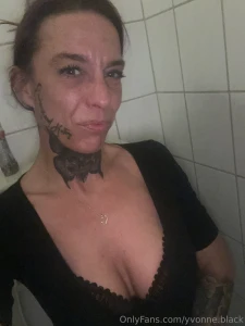 Had to make a break and do it my self on the toilette who wants to part 1
