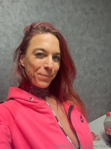 Do you like what you see i ve been working out in the gym lately was