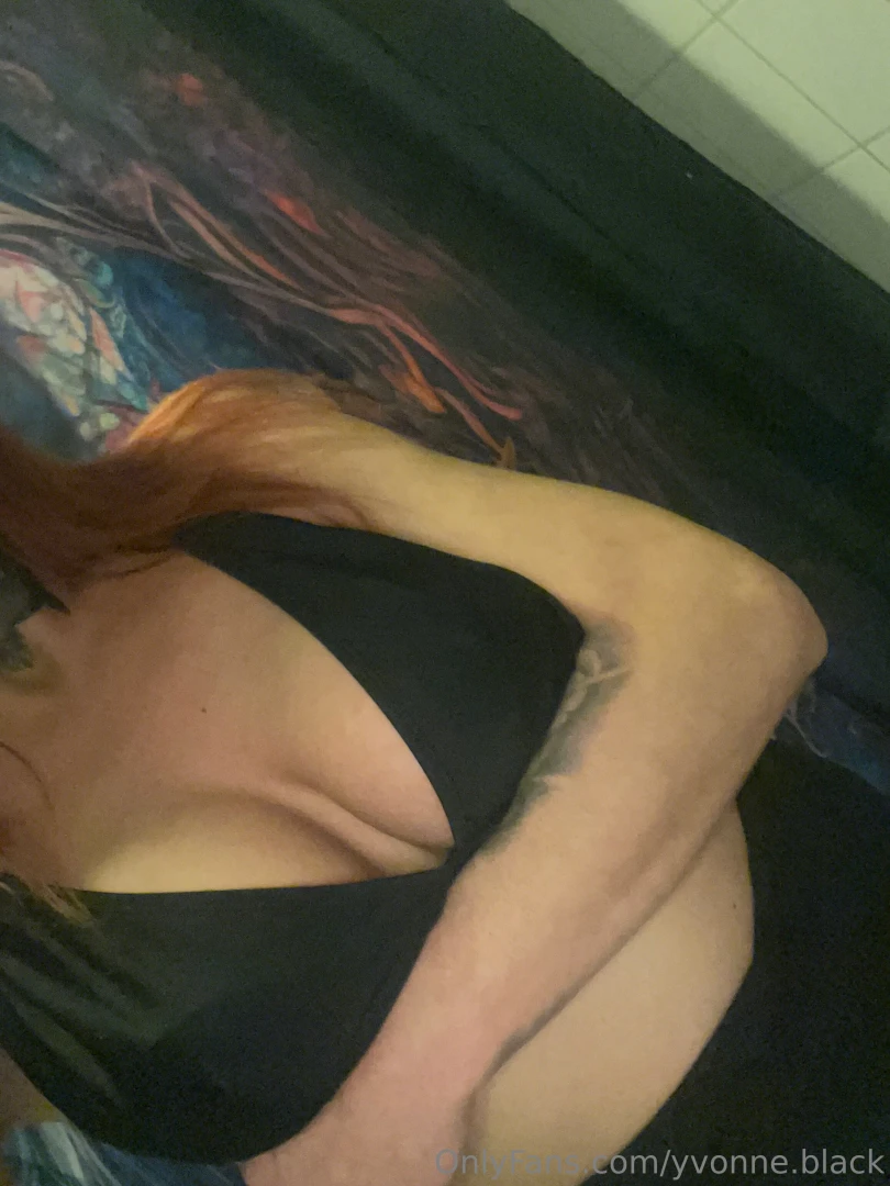 In the backrooms putting up lights for my naughty videos wanna see 