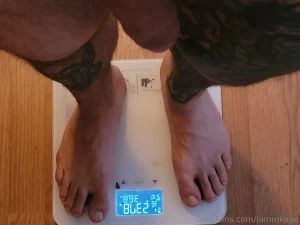 Lol old weigh in photos i am now so much fucking heavier lol part 3