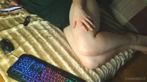 What else would i do while i m stuck on hold on the phone full video