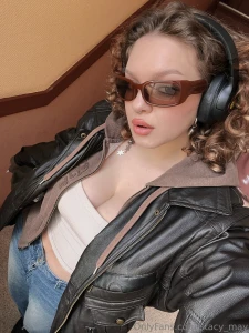 I m lowkey obsessed with glasses not because i need them but because